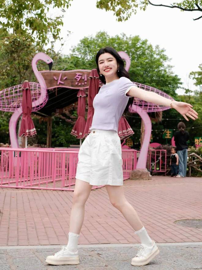开云Kaiyun清流气势派头：让你在夏日脱颖而出(图2)